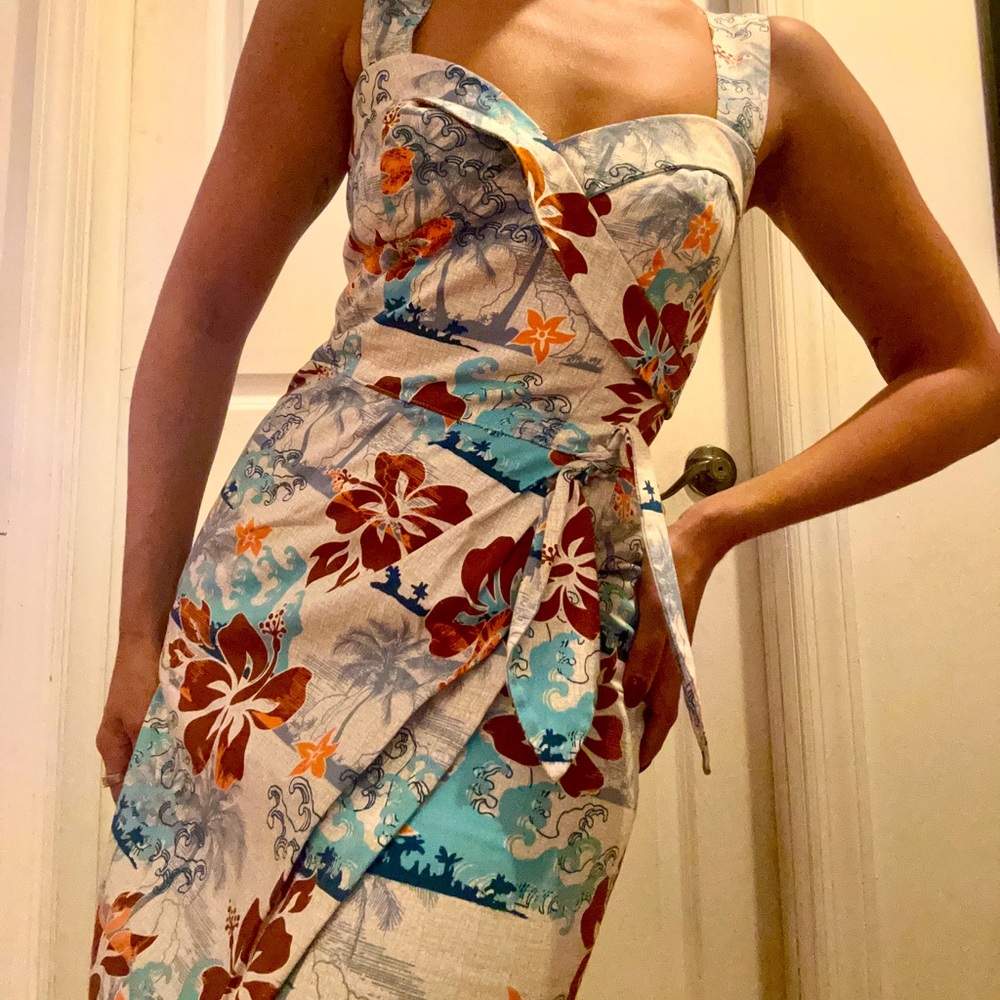 Hell Bunny Hawaiian Pencil Dress ๐บ - Picture 2 of 4